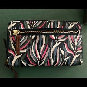 EUC Fossil Wallet Crossbody